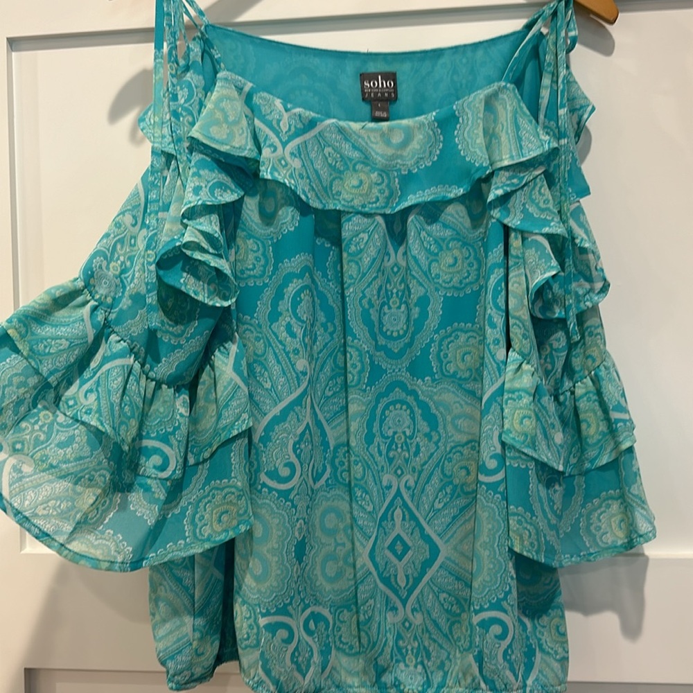 Soho Cold Shoulder Blouse Large - Picture 4 of 15